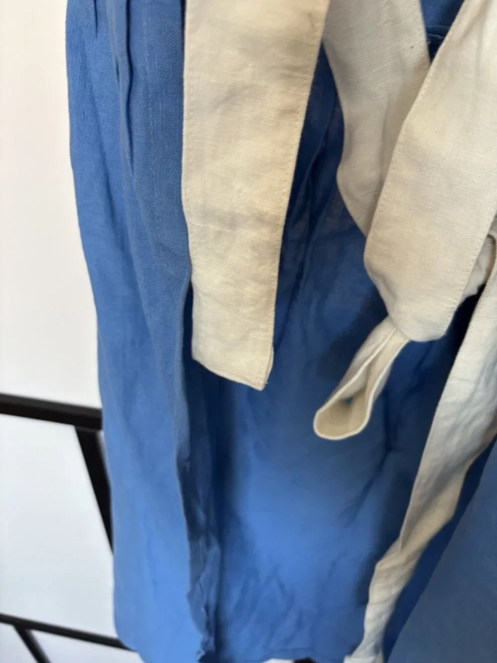 100% Linen Apron Made In India Blue Pockets ONE SIZE FITS MOST Farm Cottage NWT‎